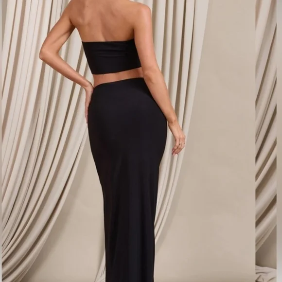 Club L London BLACK THIGH SPLIT MAXI SKIRT WITH FLOWERS - Picture 2 of 5